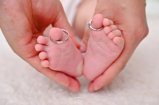 鄢陵胎宝宝打嗝是什么感觉